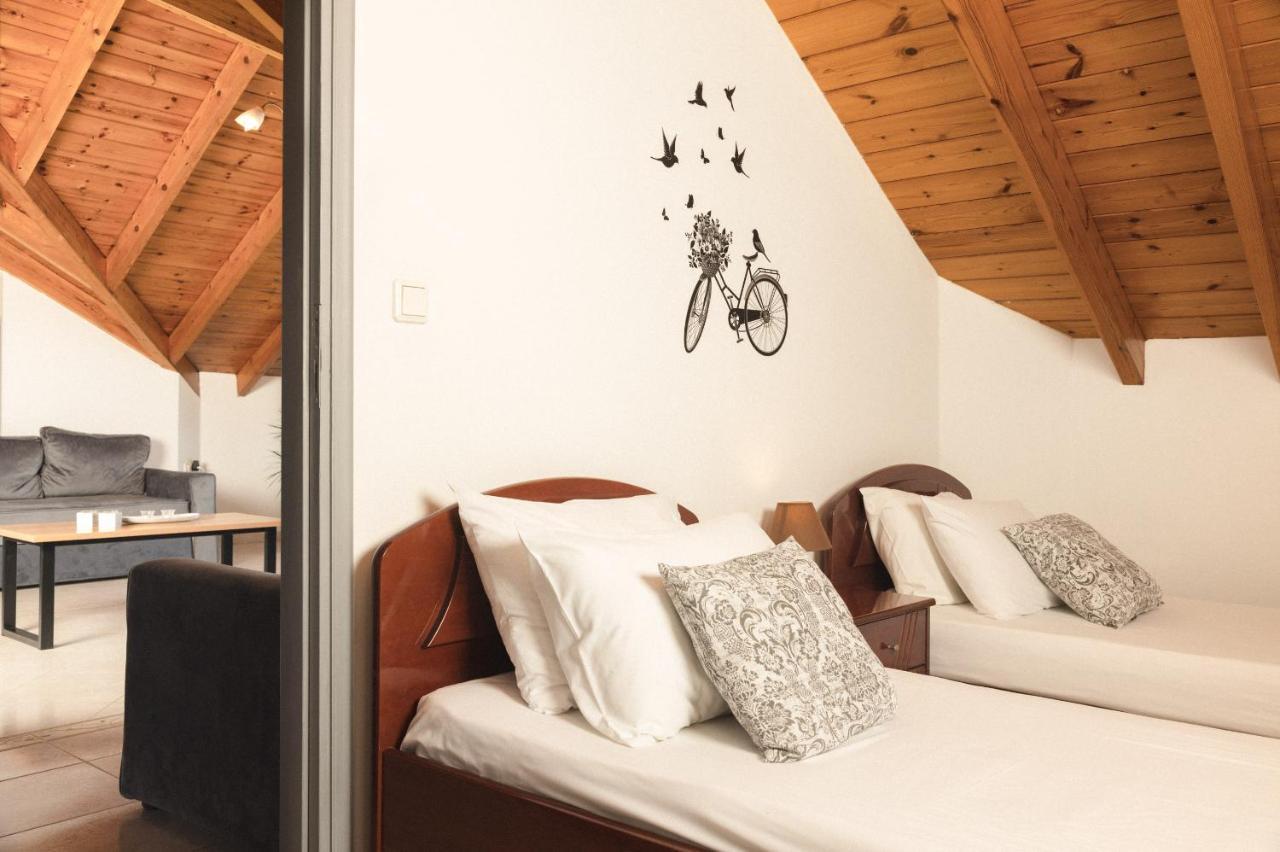George Beachfront Apartments Lithakia  Екстер'єр фото