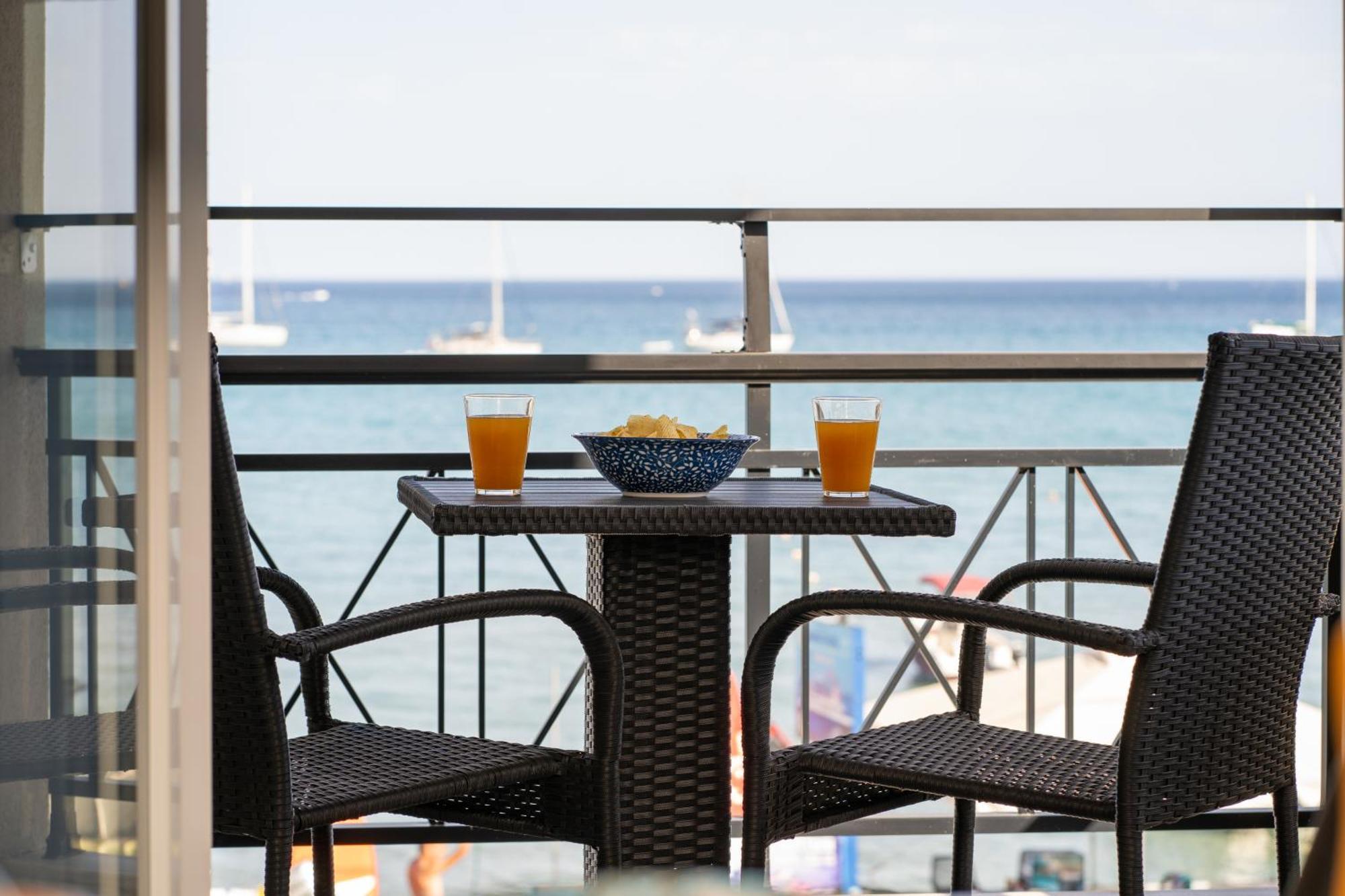 George Beachfront Apartments Lithakia  Екстер'єр фото